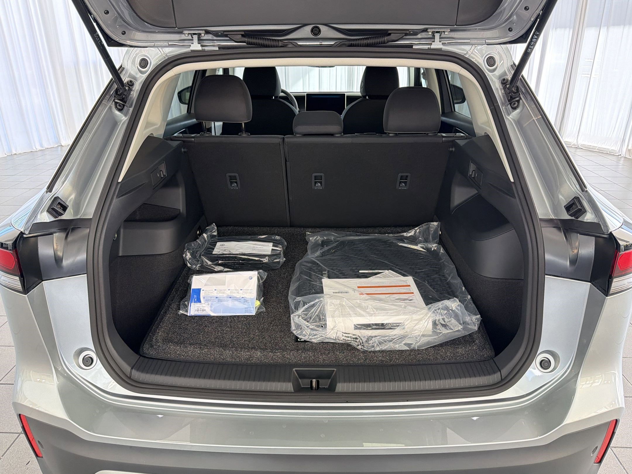 New 2026 Volkswagen Tiguan S FWD image 32