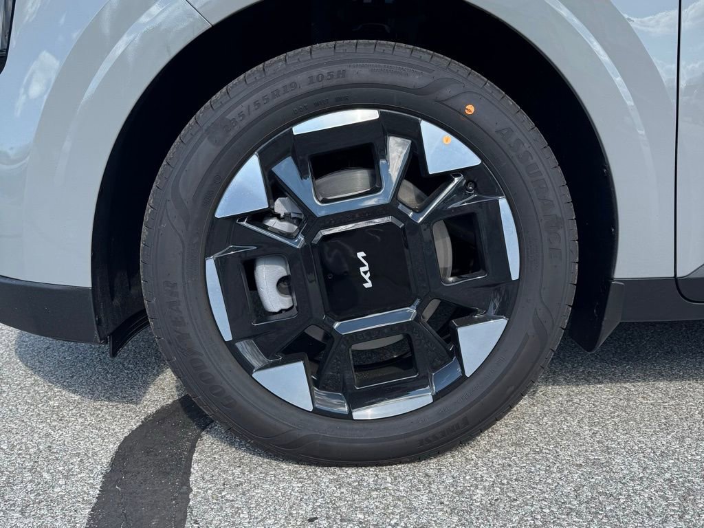 New 2026 Kia Carnival EX image 10