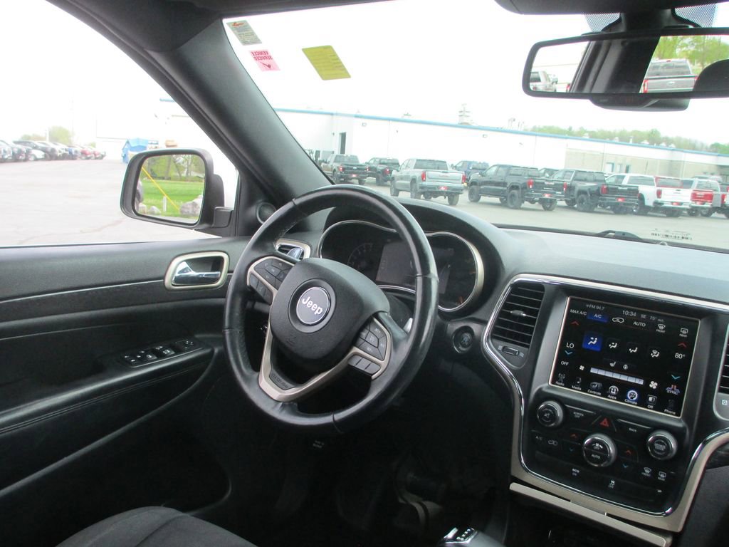 Used 2014 Jeep Grand Cherokee Laredo w/ Security & Convenience Group image 22