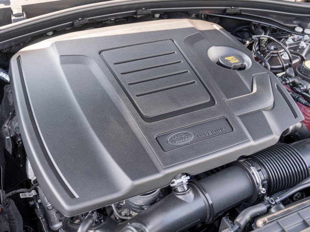 New 2026 Land Rover Range Rover Velar Dynamic SE image 24