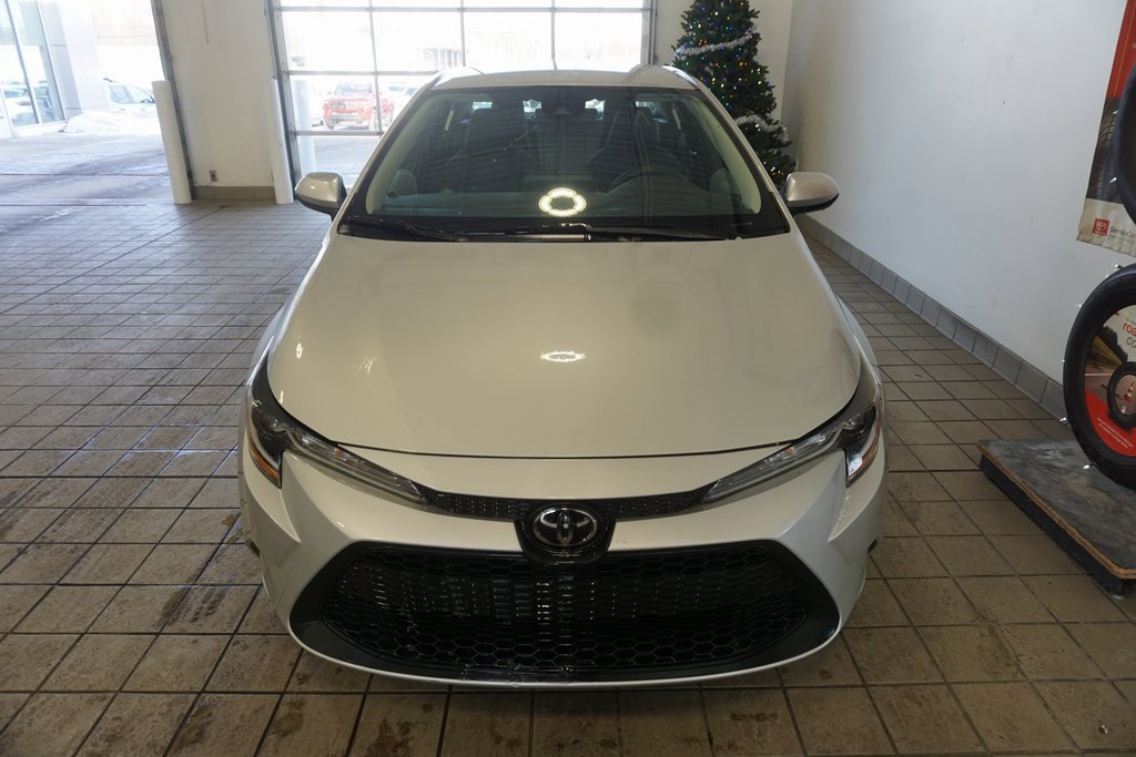 Used 2022 Toyota Corolla LE image 11