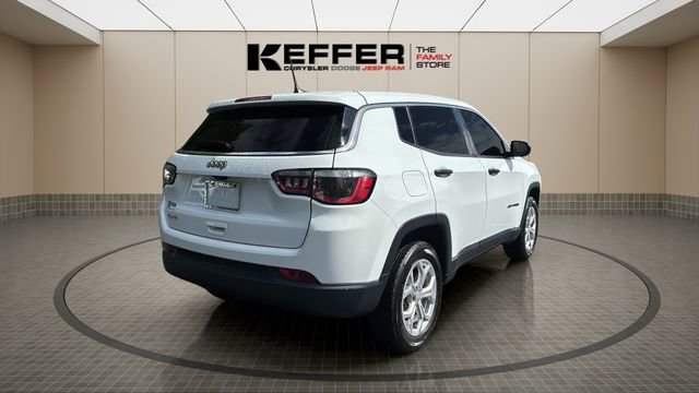 Certified 2024 Jeep Compass Sport AWD/4WD image 6