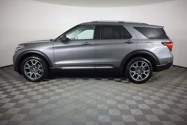 Used 2025 Ford Explorer Platinum w/ Ultimate Package AWD/4WD image 6