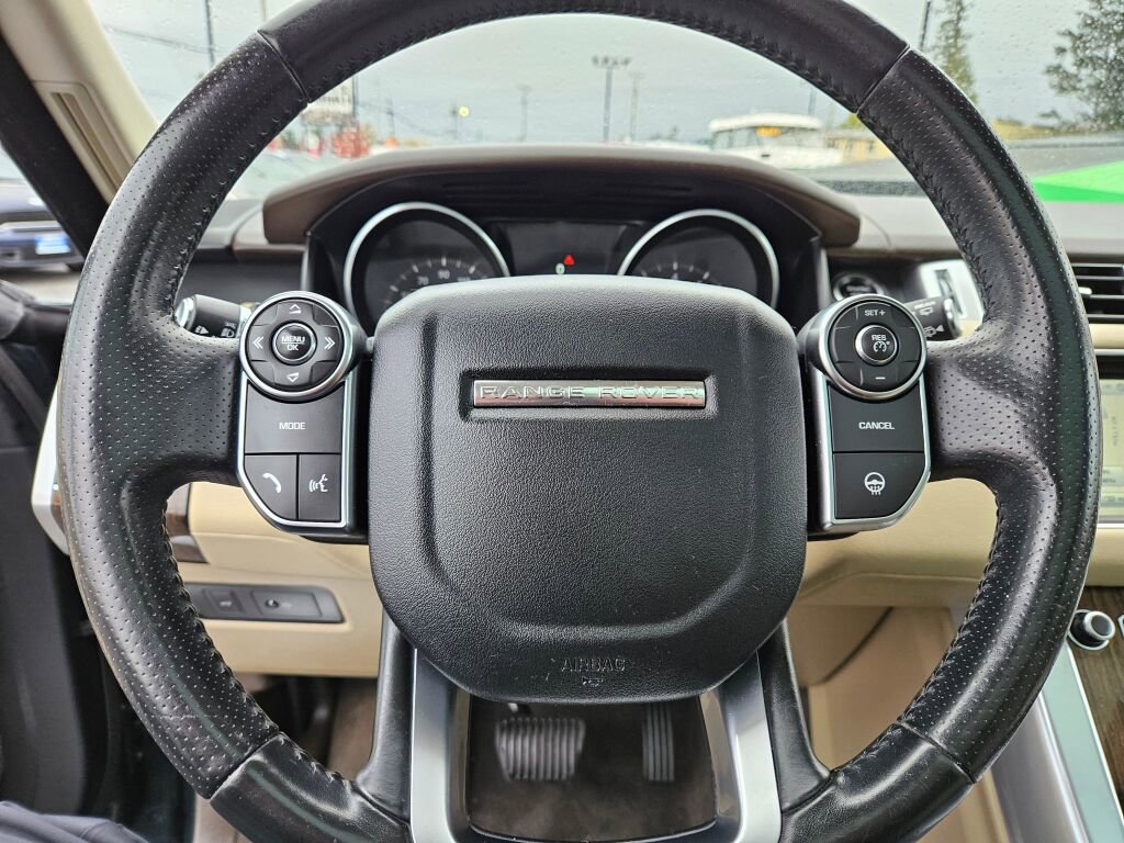 Used 2016 Land Rover Range Rover Sport HSE image 20