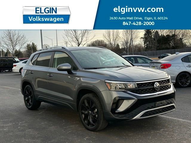Certified 2022 Volkswagen Taos SE image 1