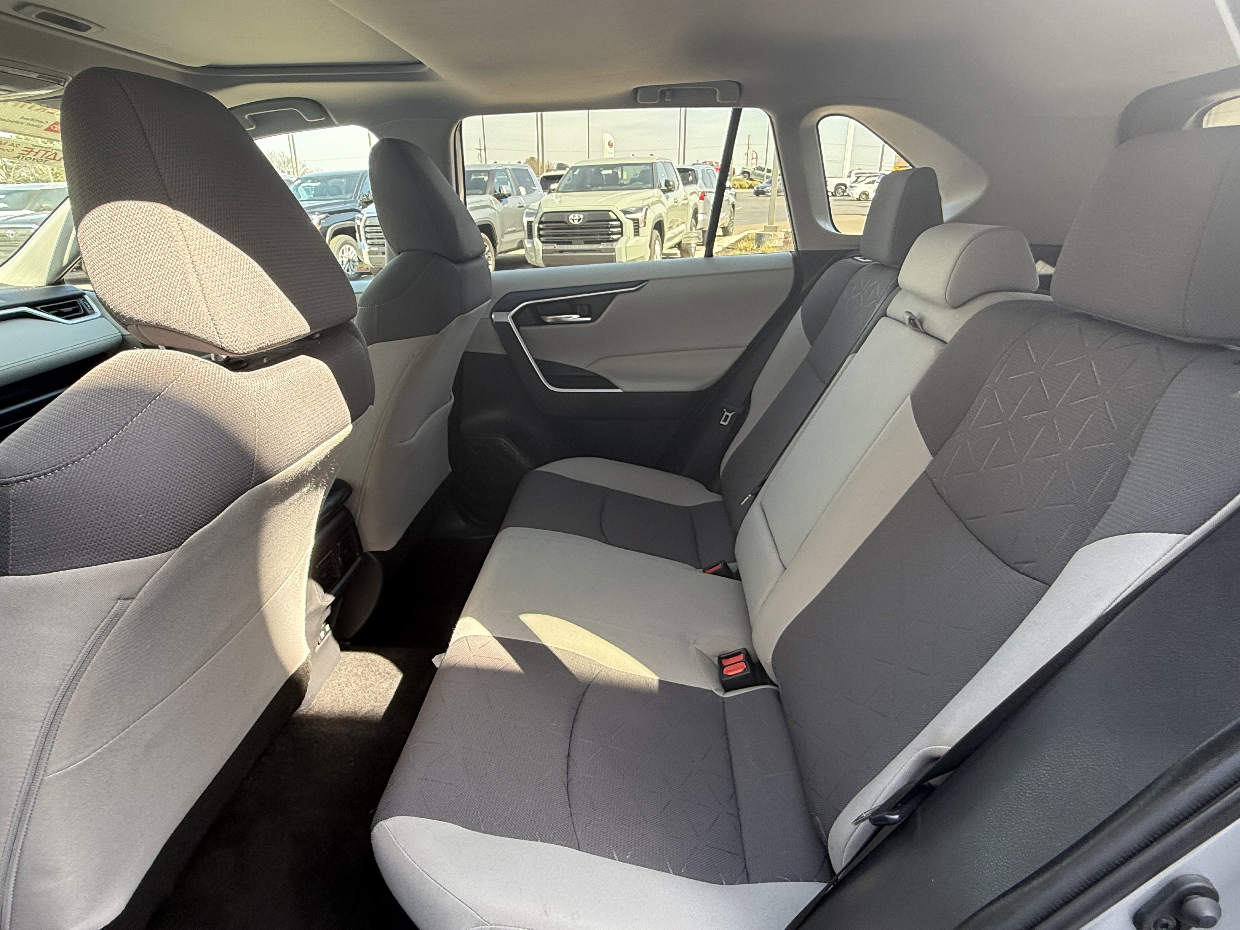 Certified 2021 Toyota RAV4 XLE w/ Convenience Package image 6