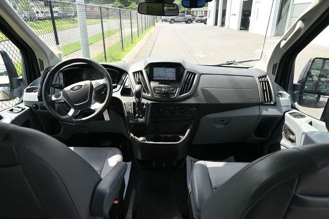 Used 2019 Ford Transit 350 XL RWD image 4