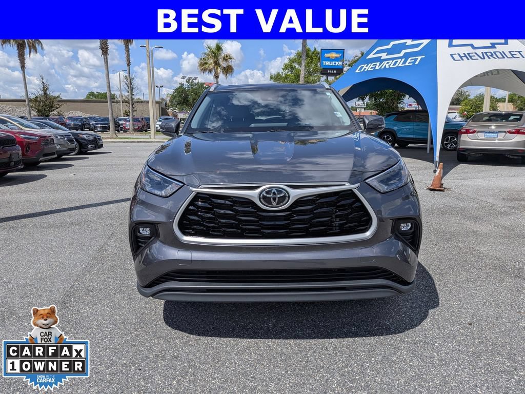 Used 2023 Toyota Highlander XLE FWD image 8