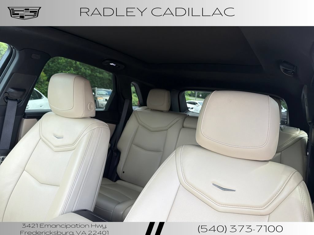 Used 2017 Cadillac XT5 Luxury FWD image 2