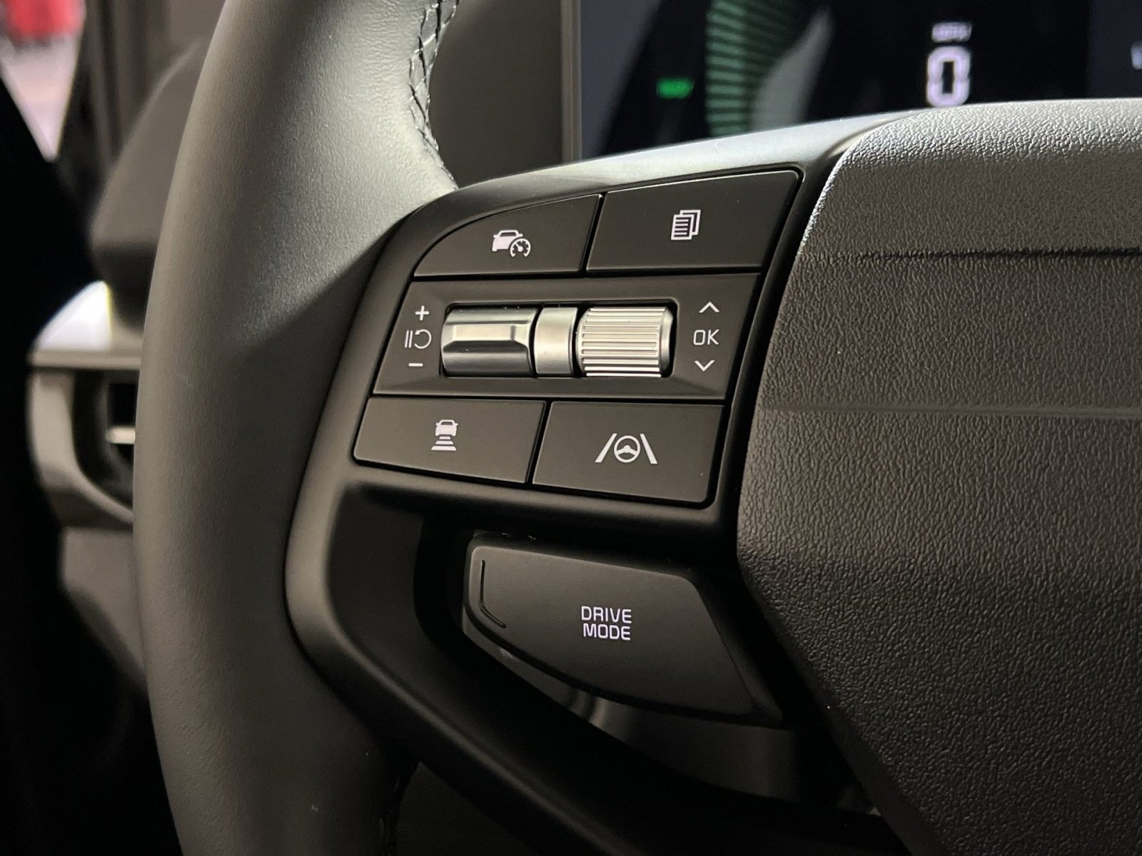 New 2026 Kia Sportage EX image 30