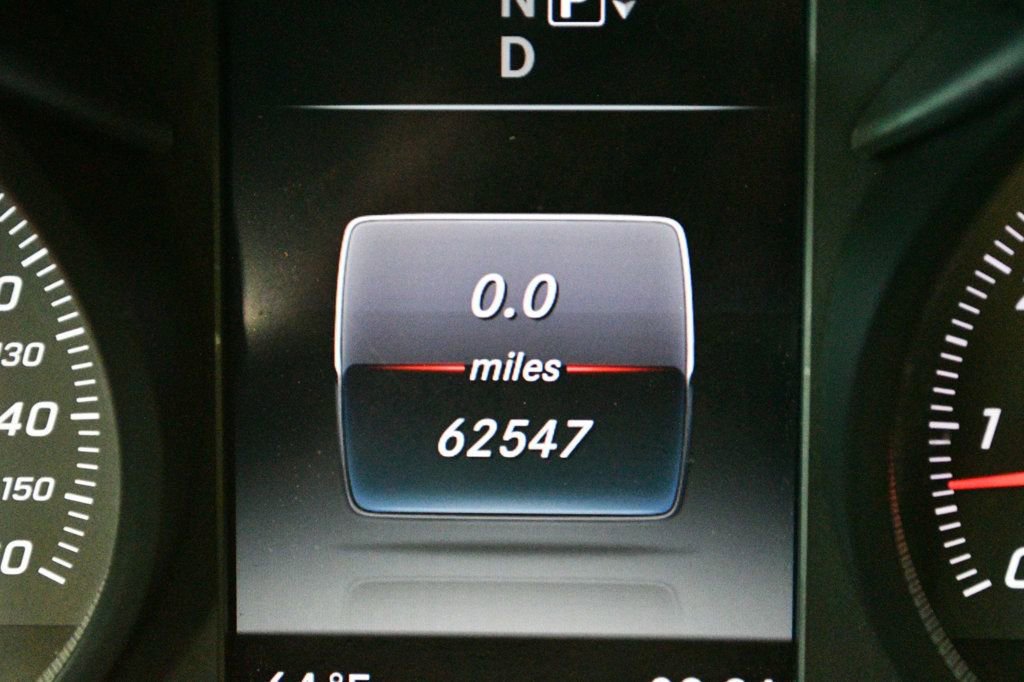 Used 2015 Mercedes-Benz C 300 Sedan image 45