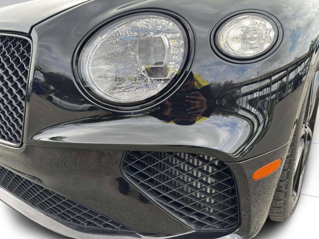 Used 2020 Bentley Continental GT image 9