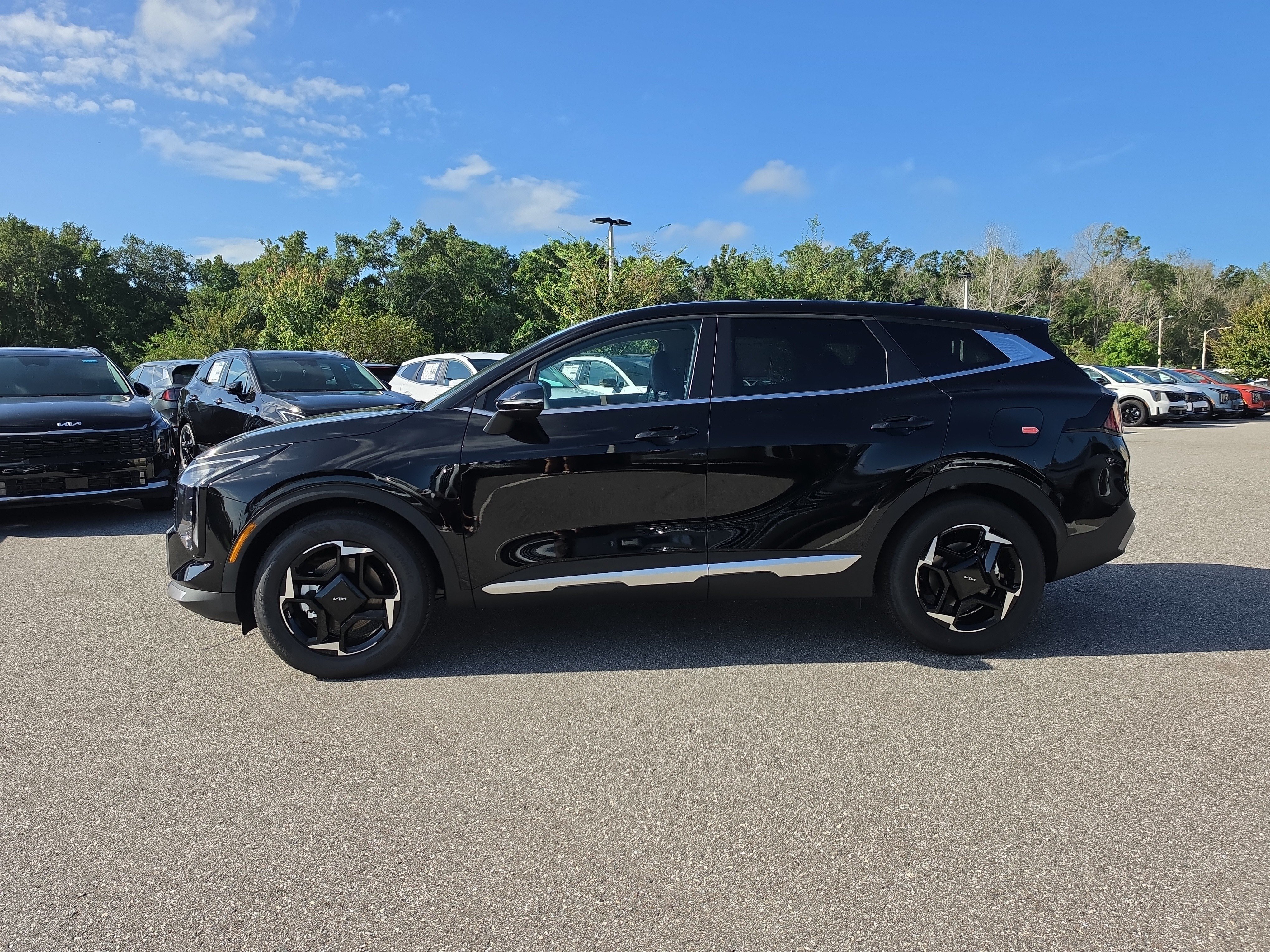 New 2027 Kia Sportage EX FWD image 5