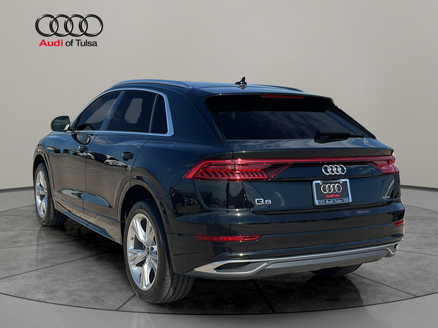 Used 2023 Audi Q8 Premium AWD/4WD image 3