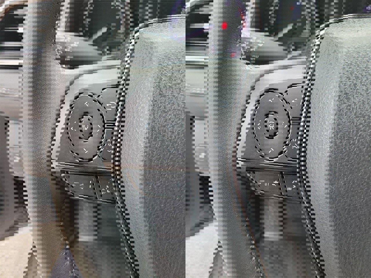 Used 2024 Toyota Camry SE image 20