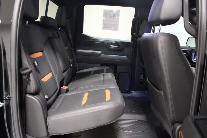 Used 2024 GMC Sierra 1500 AT4 w/ Technology Package image 22