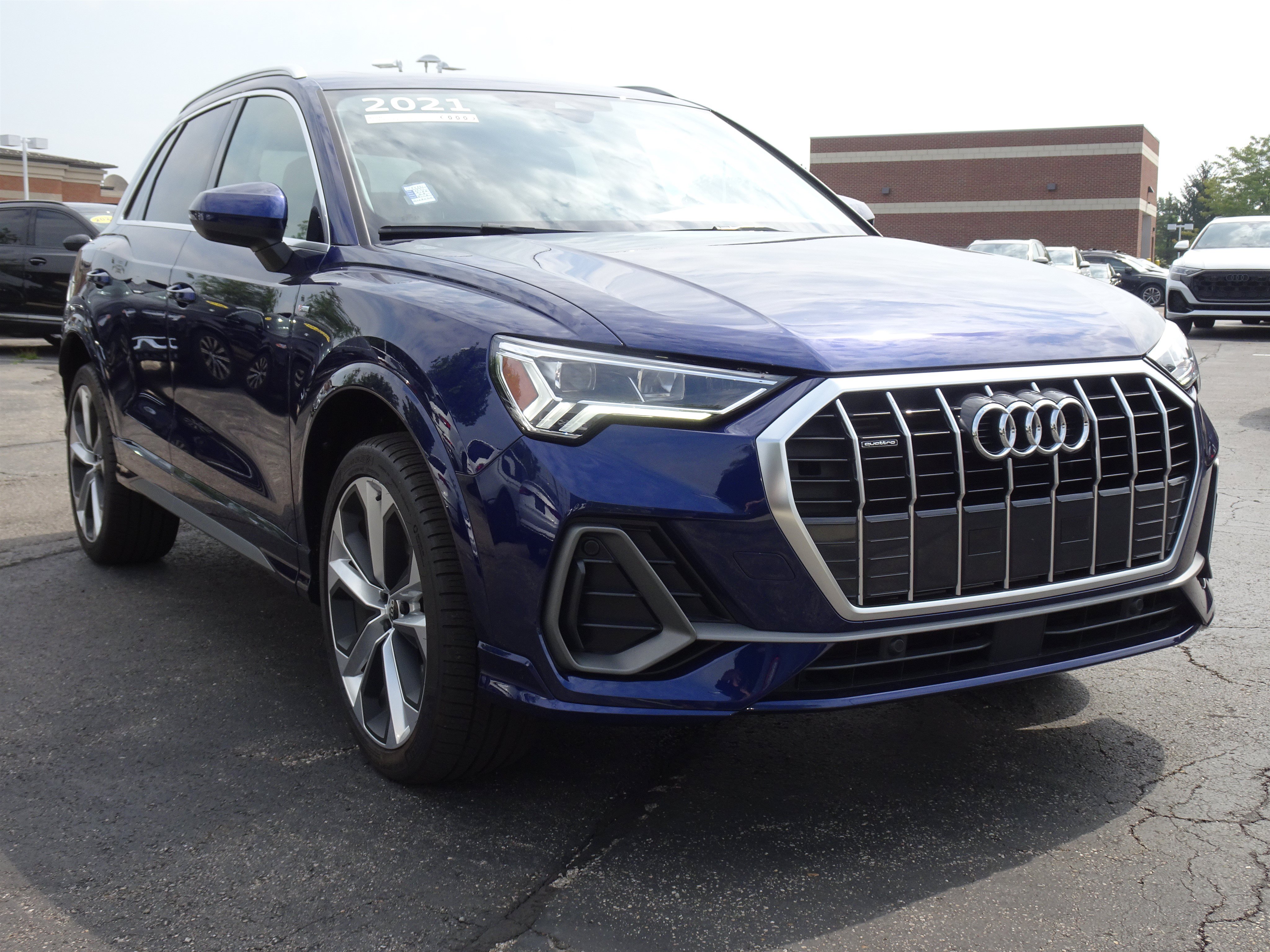 Certified 2021 Audi Q3 2.0T Premium Plus w/ Premium Plus Package AWD/4WD image 6