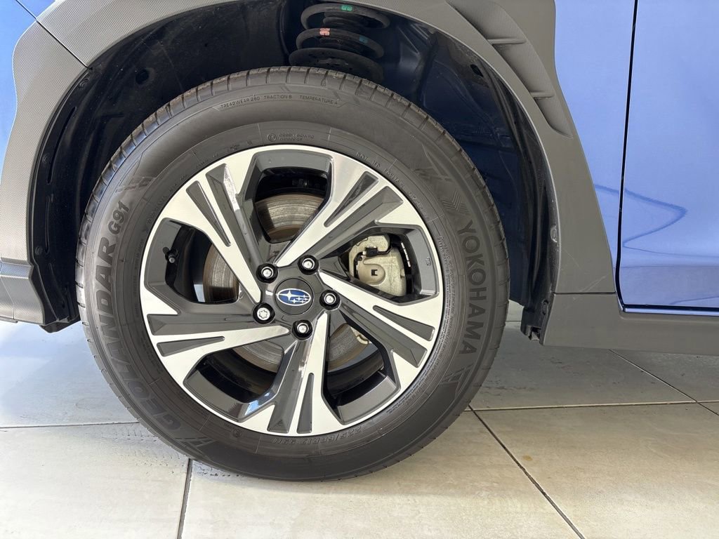 Used 2025 Subaru Crosstrek 2.0i Premium image 9