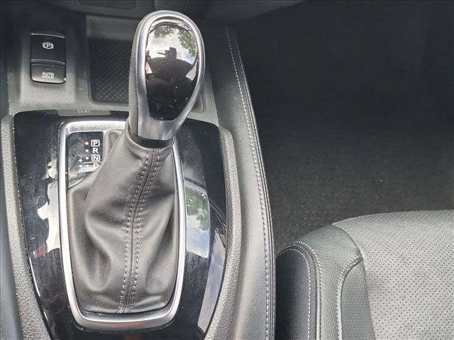 Used 2020 Nissan Rogue SL w/ Premium Package FWD image 11