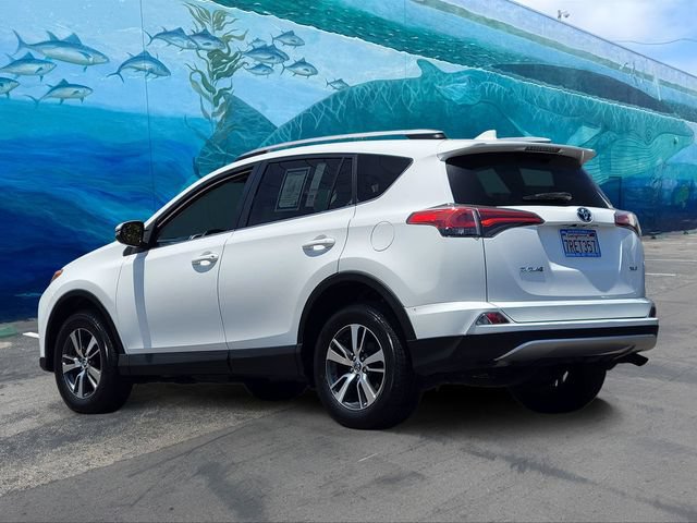 Used 2016 Toyota RAV4 XLE FWD image 2