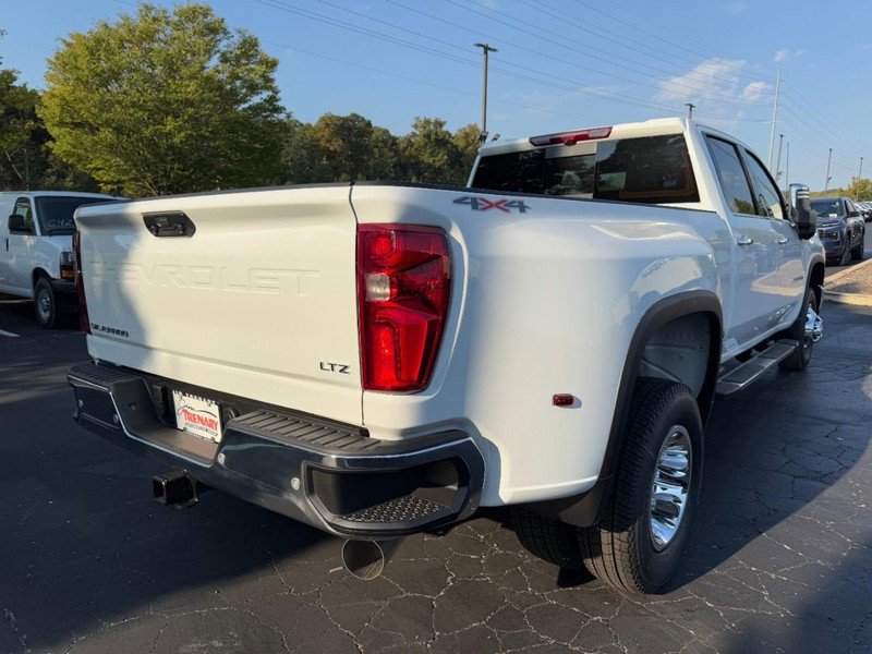 New 2026 Chevrolet Silverado 3500 LTZ w/ LTZ Convenience Package image 32