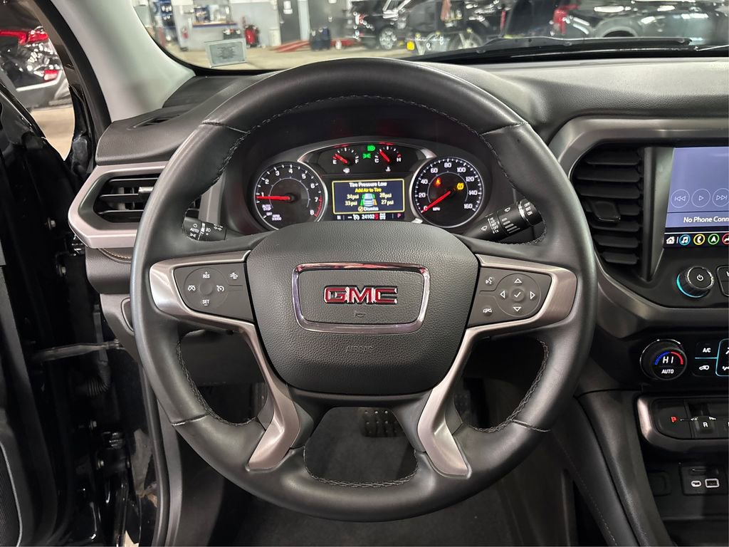 Used 2023 GMC Acadia AT4 image 23