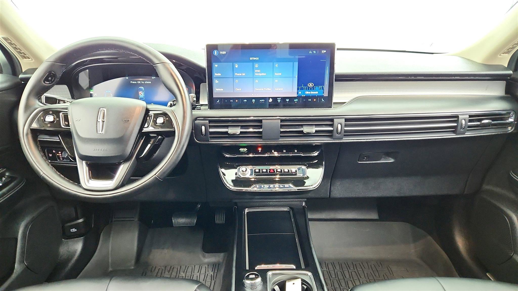 Used 2025 Lincoln Corsair FWD image 33