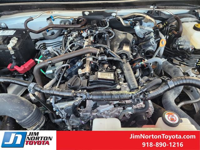 Used 2025 Toyota Tacoma TRD Off-Road image 31