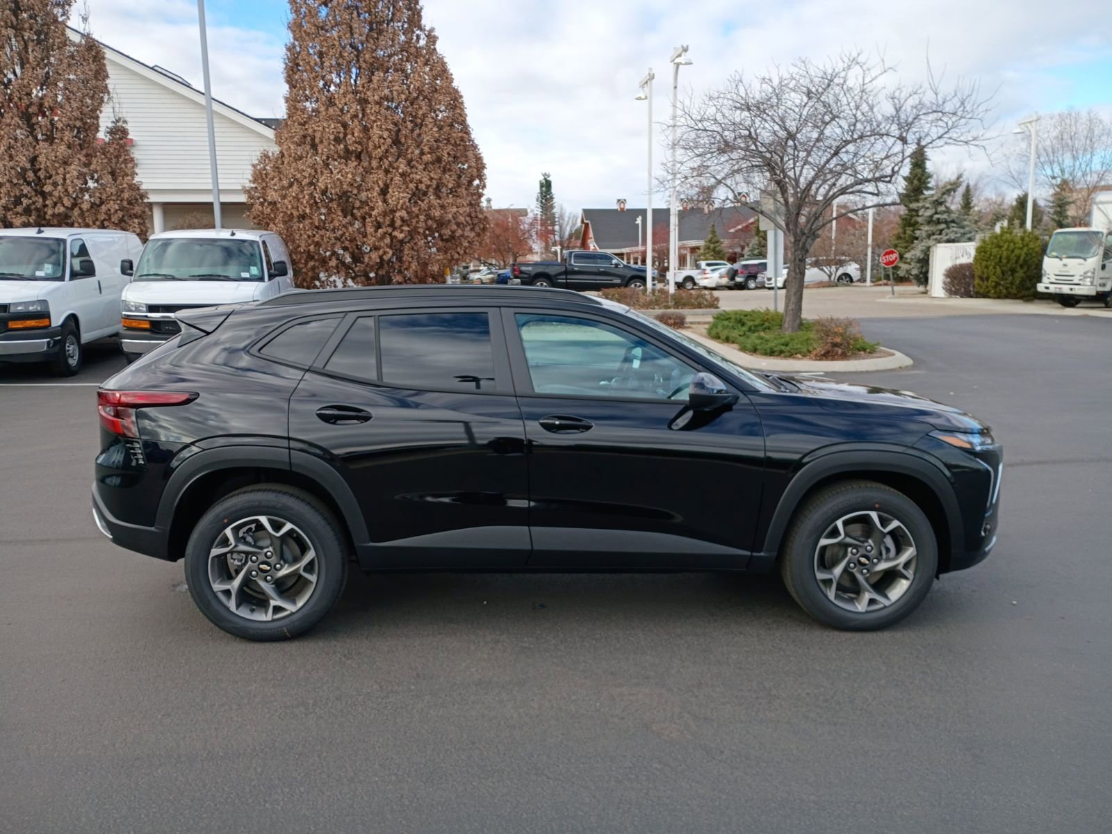 New 2026 Chevrolet Trax LT w/ Sunroof Package image 10