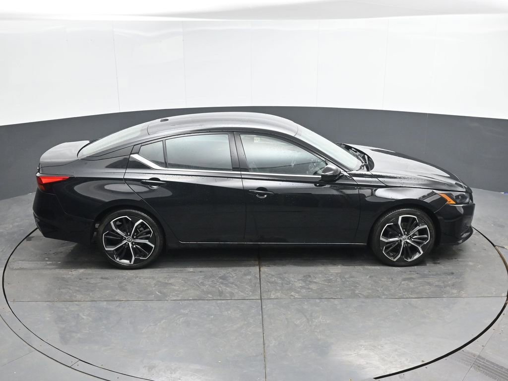 Used 2025 Nissan Altima 2.5 SR image 36