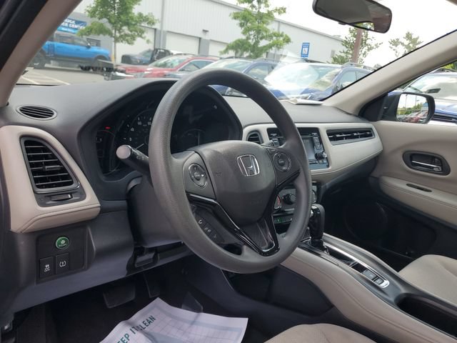 Used 2017 Honda HR-V LX image 18