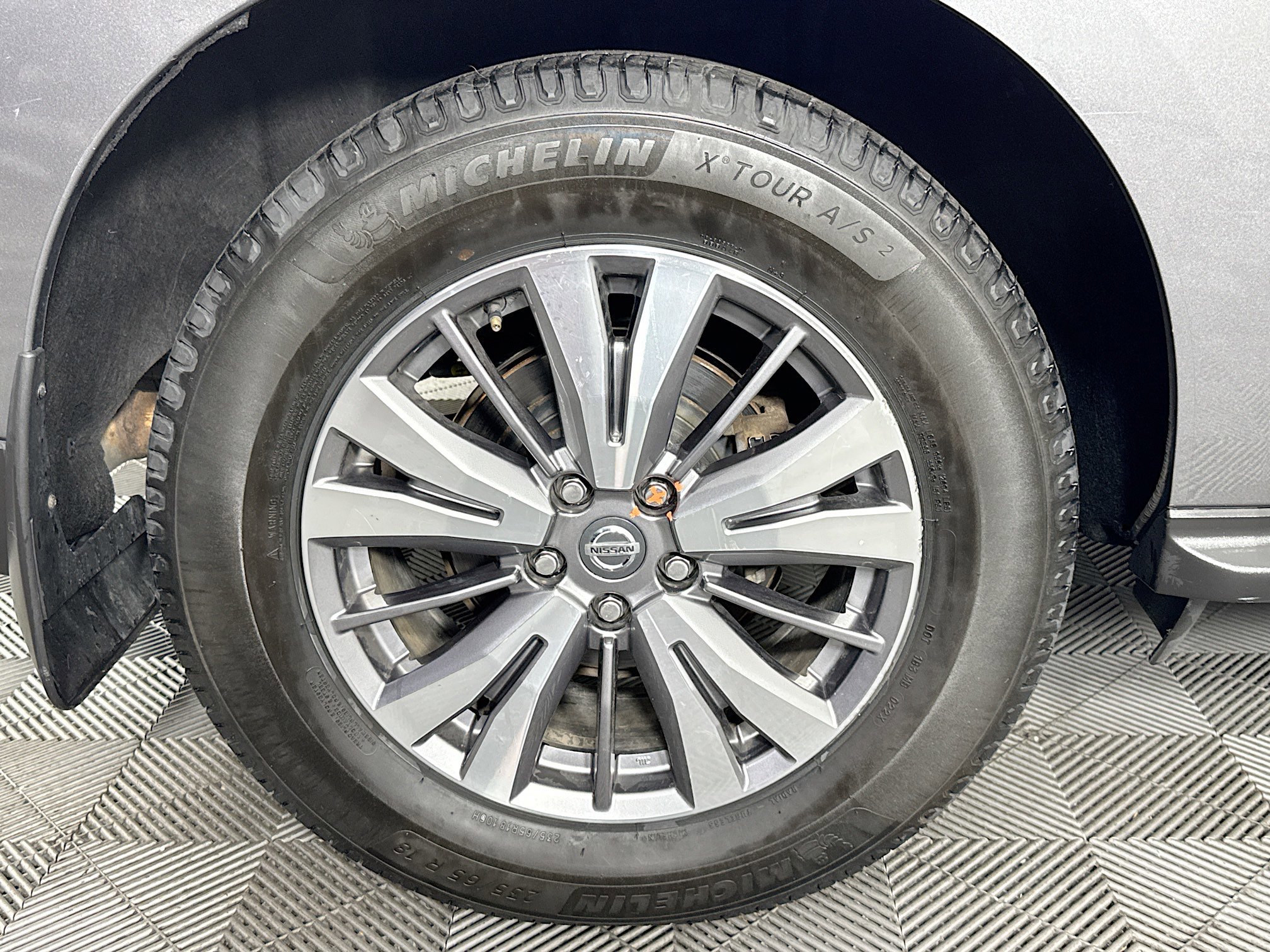 Used 2019 Nissan Pathfinder S AWD/4WD image 32