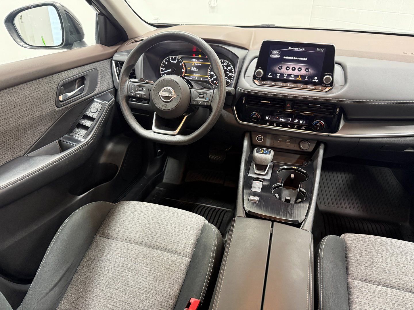 Used 2022 Nissan Rogue SV image 40