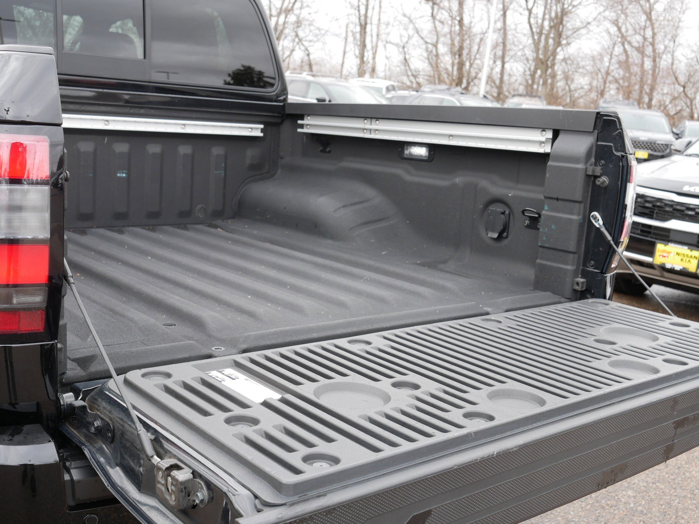 Certified 2022 Nissan Frontier PRO-4X image 18