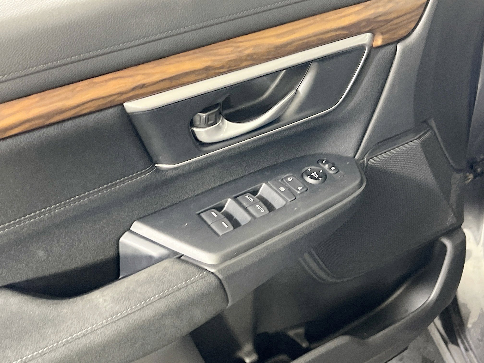Used 2022 Honda CR-V EX image 17
