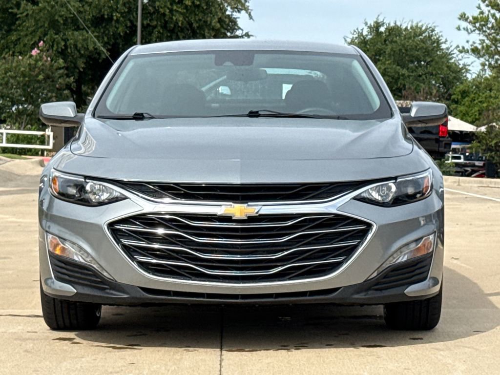 Used 2024 Chevrolet Malibu LT FWD image 2