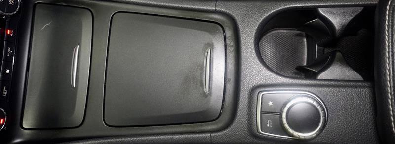 Used 2015 Mercedes-Benz CLA 250 image 21