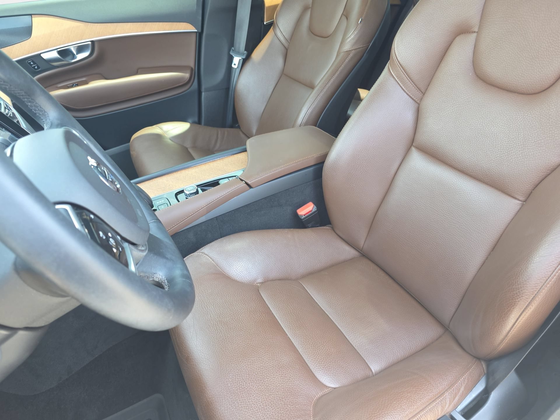 Used 2023 Volvo XC90 B6 Plus w/ Protection Package Premier AWD/4WD image 15