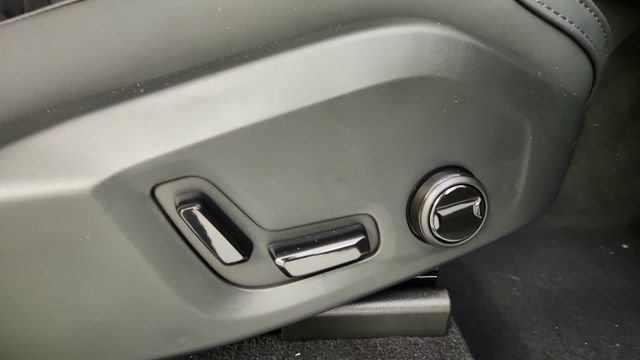 New 2026 Volvo XC90 B6 Core AWD/4WD image 37