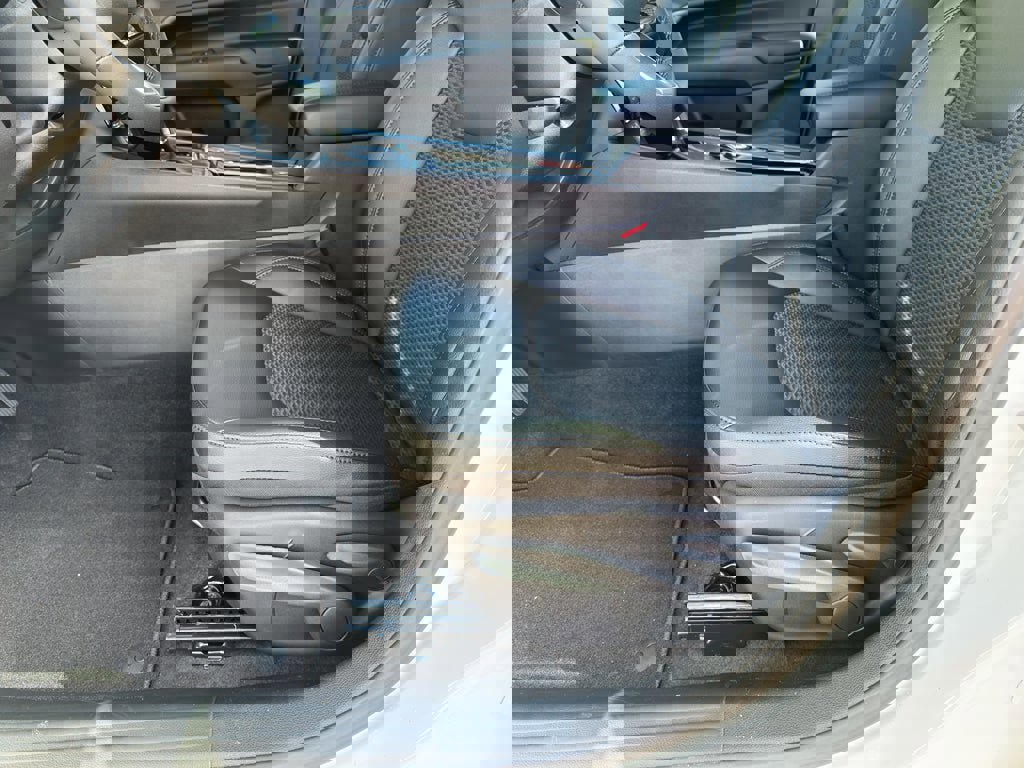 New 2026 Jeep Compass Latitude image 11