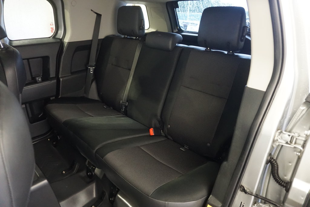 Used 2012 Toyota FJ Cruiser 4WD w/ Convenience Pkg image 17