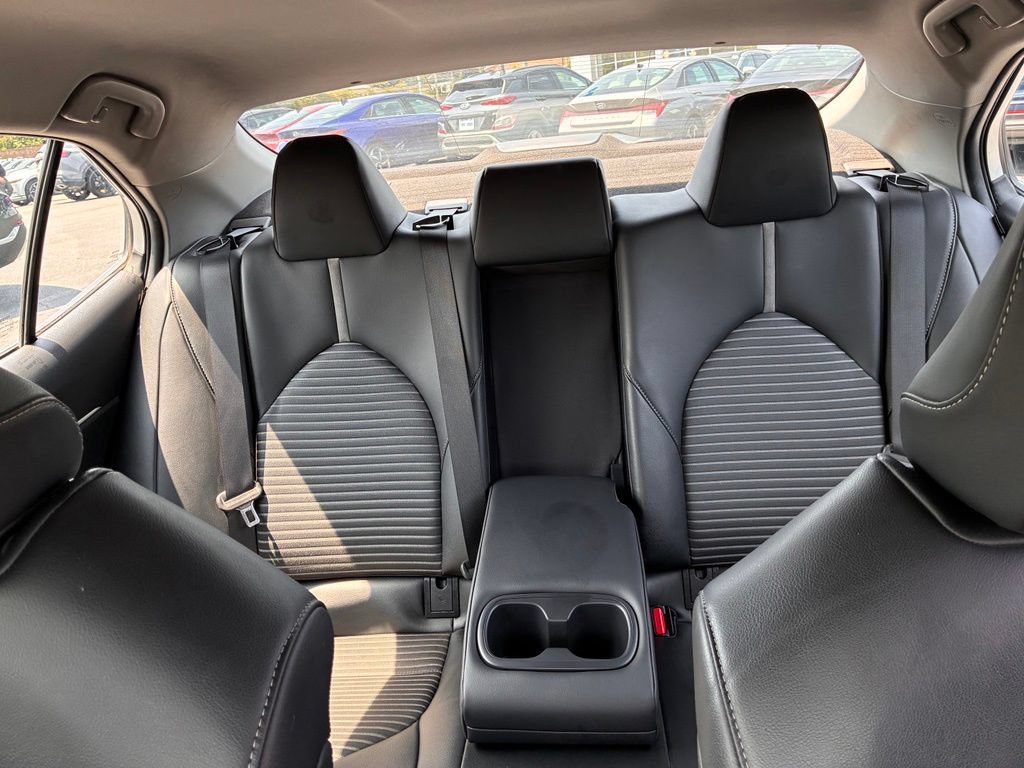Used 2023 Toyota Camry SE FWD image 15