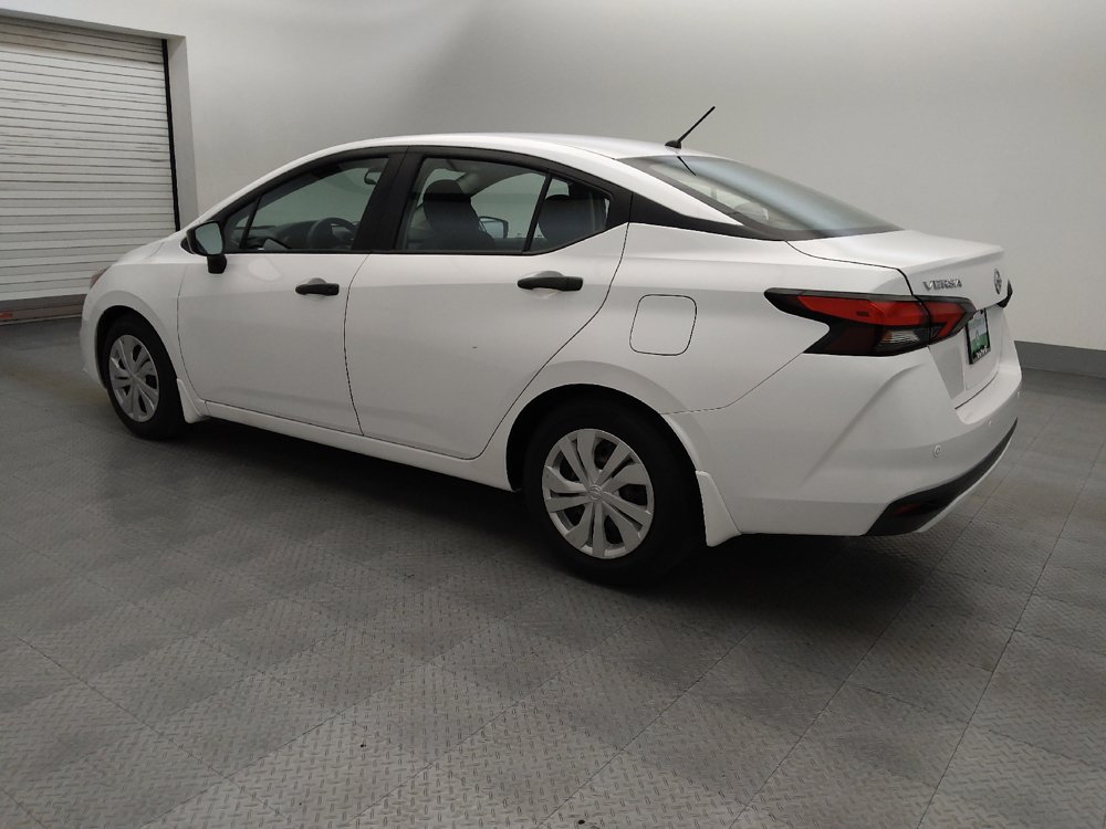 Used 2020 Nissan Versa S FWD image 3