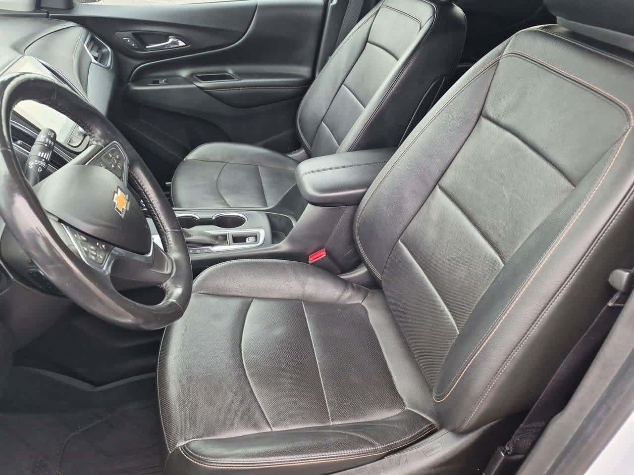 Used 2018 Chevrolet Equinox Premier AWD/4WD image 16