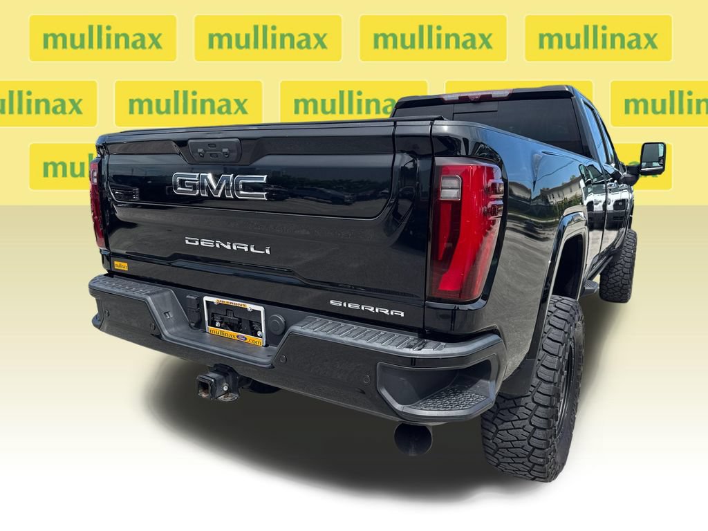 Used 2024 GMC Sierra 3500 Denali Ultimate AWD/4WD image 4