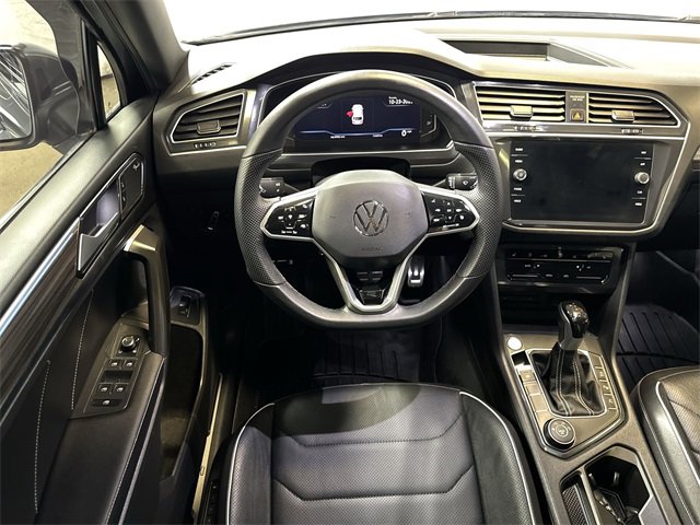 Used 2024 Volkswagen Tiguan SEL R-Line image 15