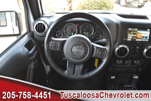 Used 2015 Jeep Wrangler Unlimited Sahara w/ Katzkin Premium Leather Group image 24