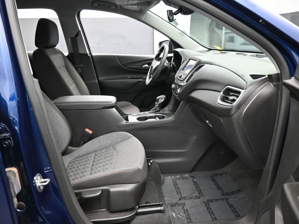Used 2023 Chevrolet Equinox LT image 43