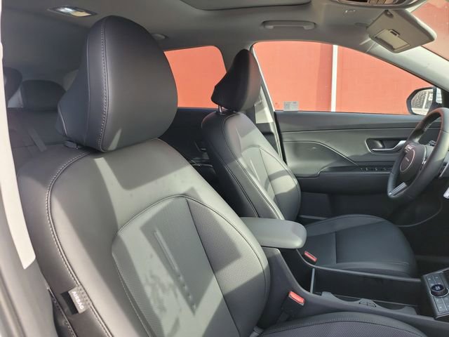 Used 2025 Hyundai Kona Limited image 25