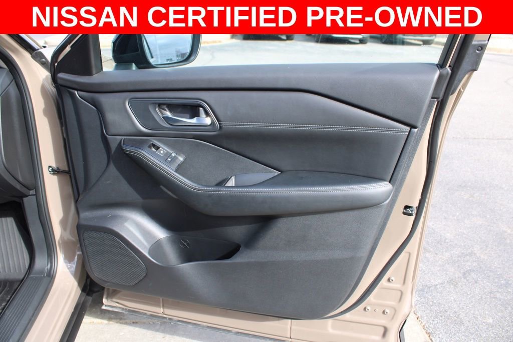 Certified 2024 Nissan Rogue SL w/ SL Premium Package image 23